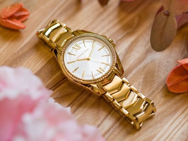 ساعة مايكل كورس للنساء MK6693