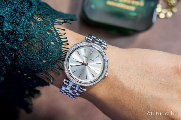 ساعة مايكل كورس للنساء MK3364