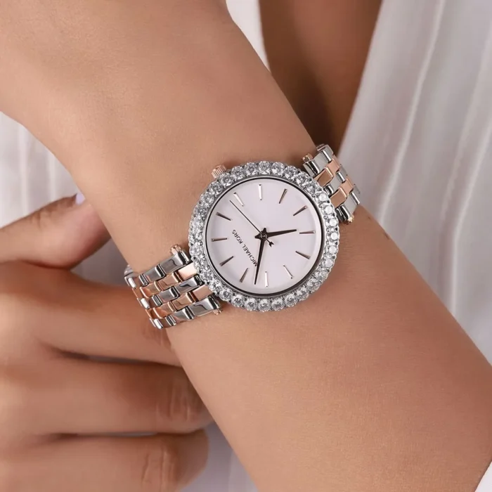 ساعة مايكل كورس للنساء MK4515