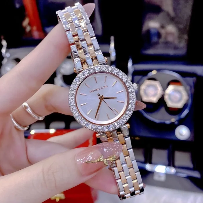 ساعة مايكل كورس للنساء MK4515