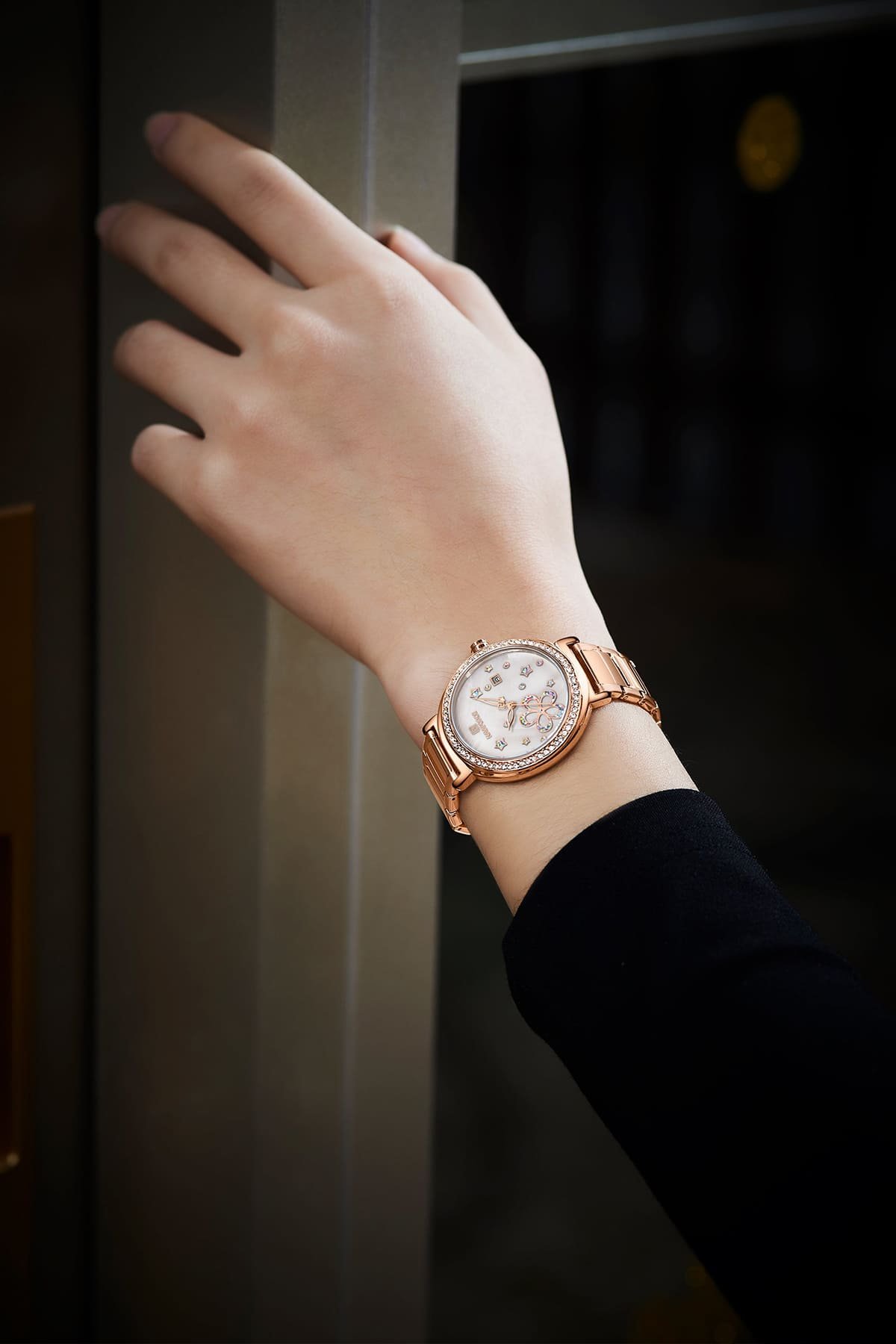 ساعة نافي فورس حريمي NF5016-RG-W