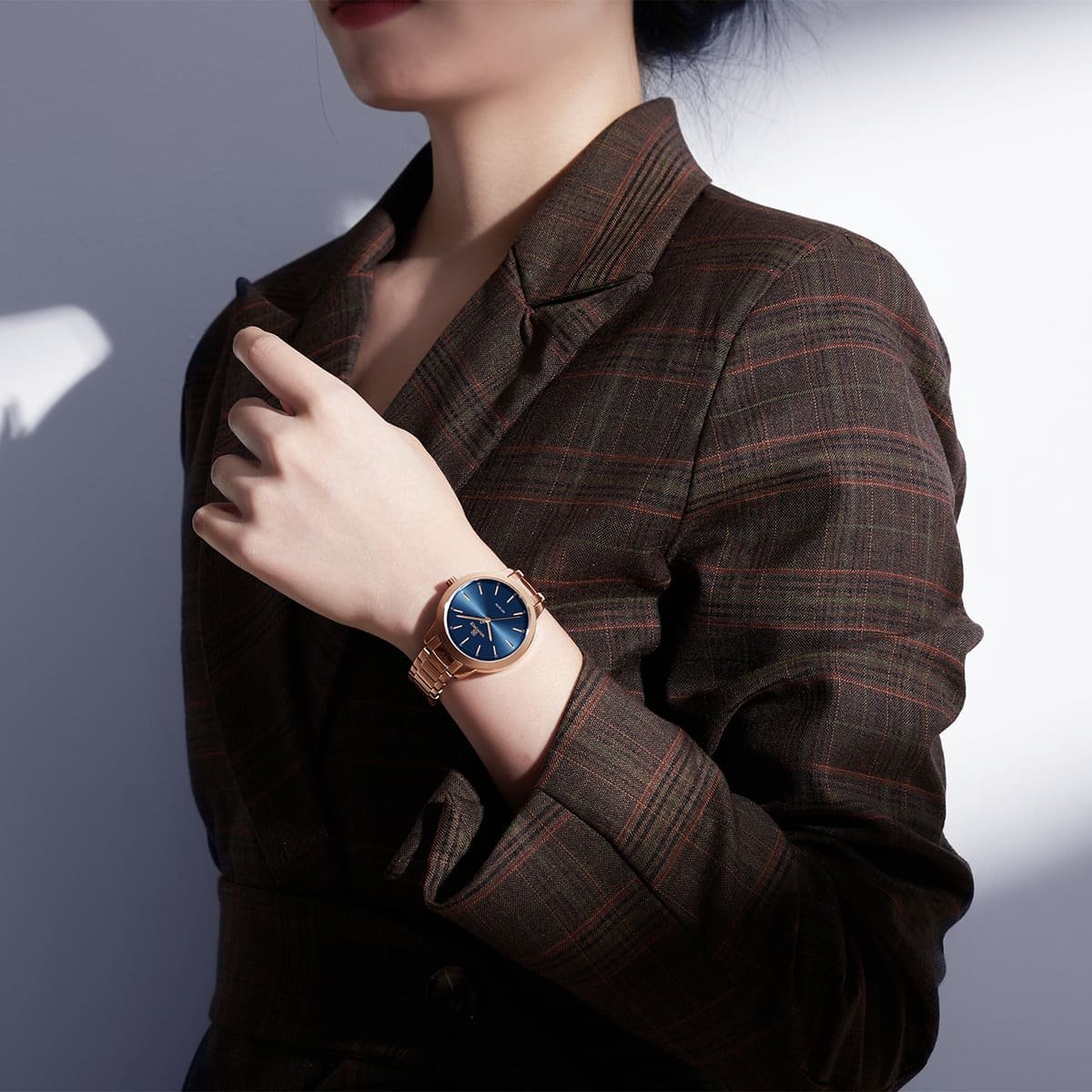 ساعة نافي فورس حريمي NF5025-RG-BE