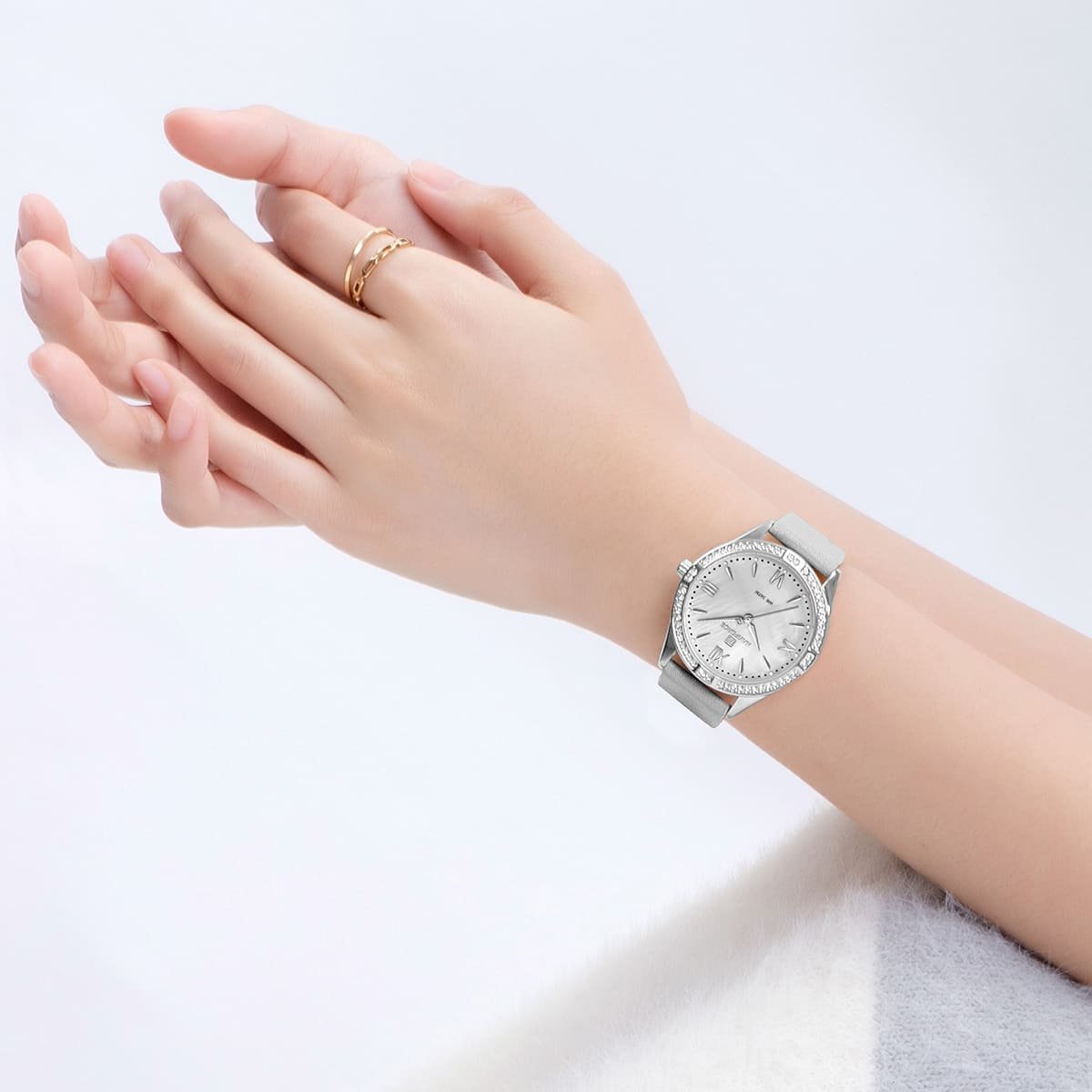 ساعة نافي فورس للنساء NF5038-S-W