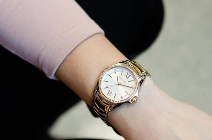 ساعة مايكل كورس للنساء MK6686