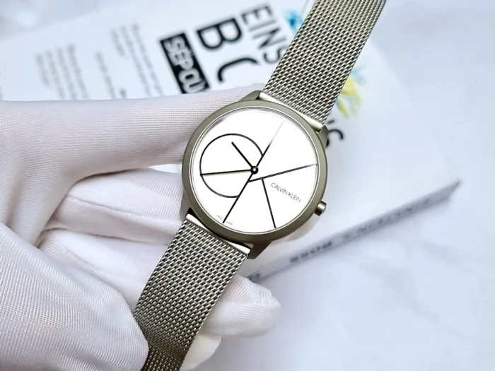 ساعة كالفن كلاين للنساء K3M5215X