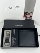محفظة ومادليه كالفن كلاين للرجال