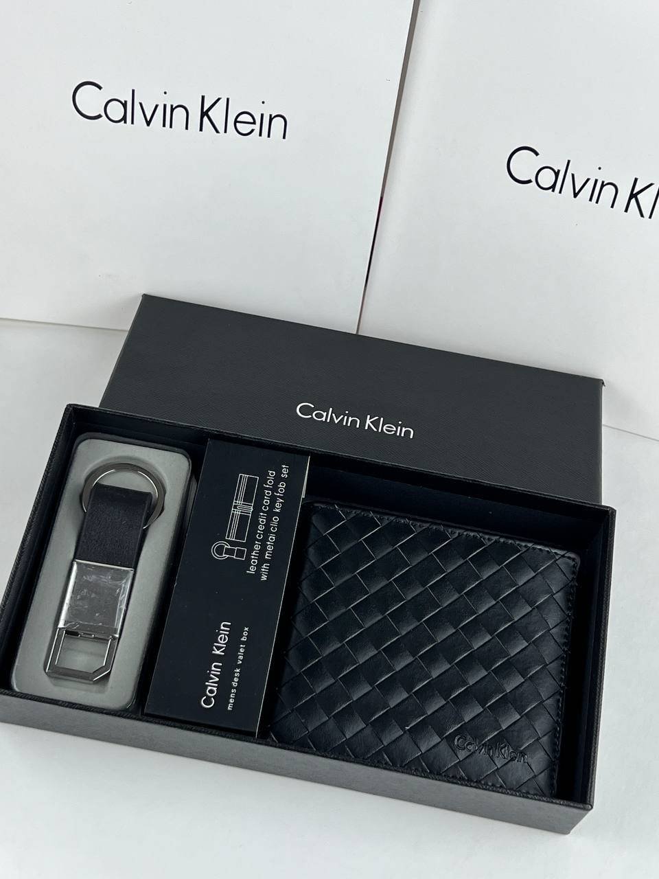محفظة ومادليه كالفن كلاين للرجال