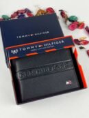 محفظة من تومي هيلفيغر للرجال جلد