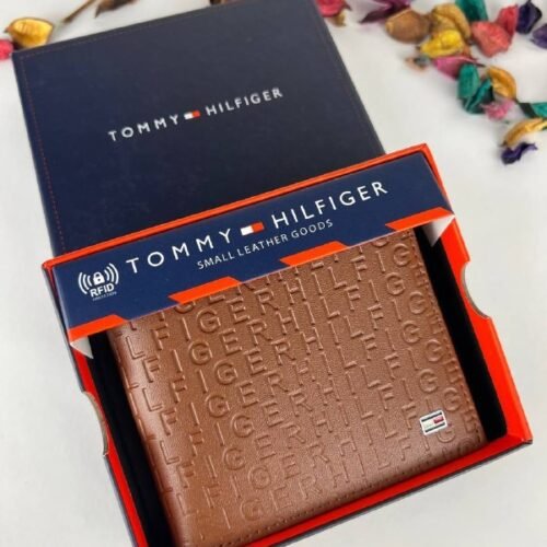 محفظة من تومي هيلفيغر للرجال جلد