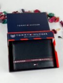 محفظة من تومي هيلفيغر للرجال جلد