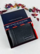 محفظة من تومي هيلفيغر للرجال جلد