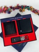 طقم مكون من محفظه وكراته وماداليه تومي هيلفيغر للرجال