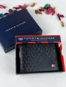 محفظة من تومي هيلفيغر للرجال جلد
