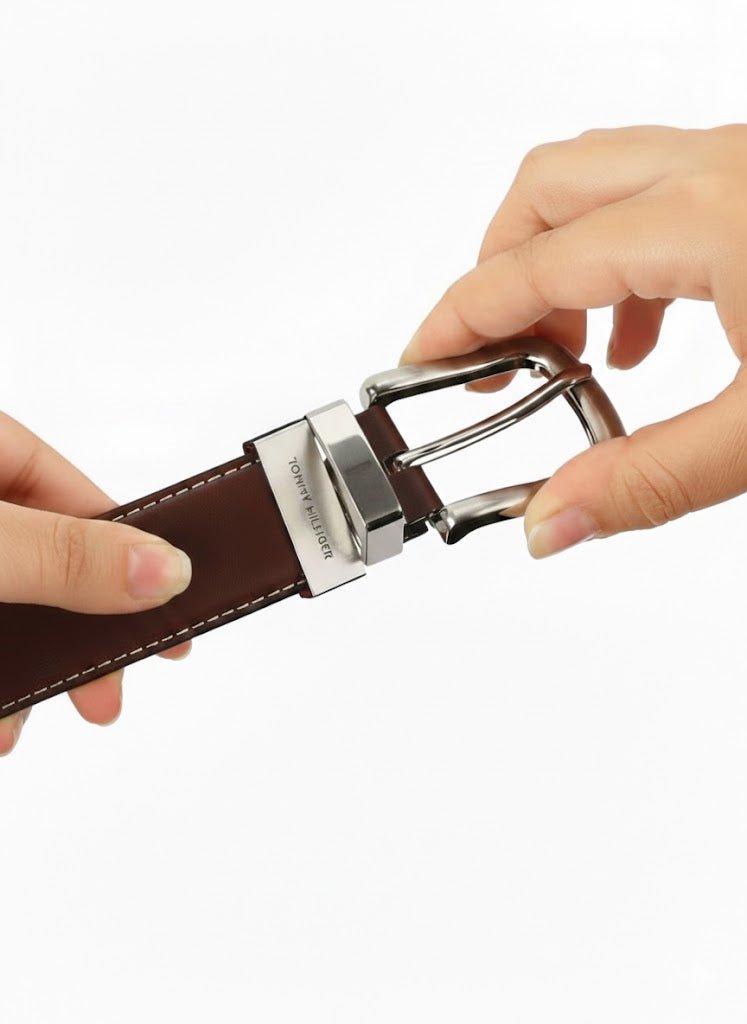 Tommy Hilfiger Men’s Leather Belt & Wallet Set | Reversible Design #225 - الصورة 3