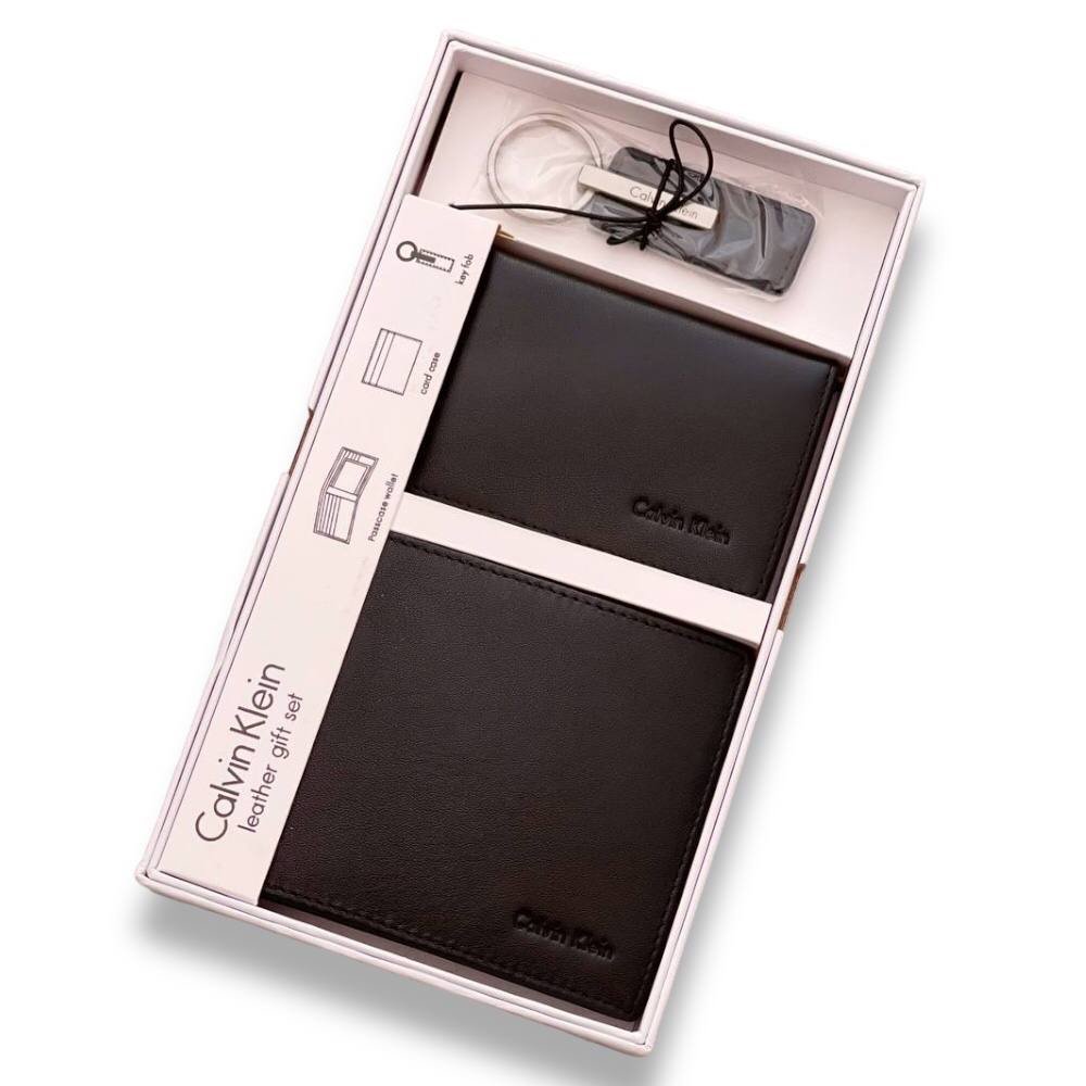 طقم من كالفن كلاين مكون من محفظه ومادليه وكراته رجالي - الصورة 2