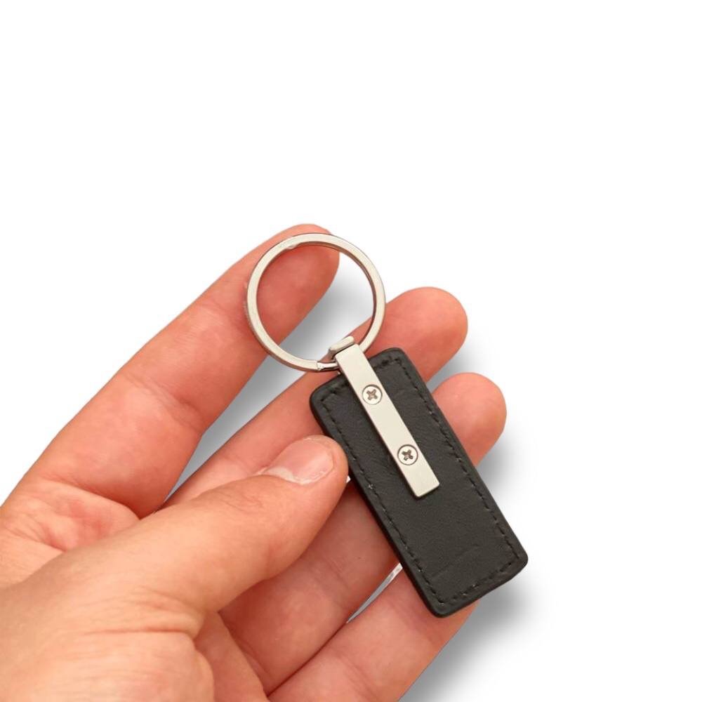 طقم من كالفن كلاين مكون من محفظه ومادليه وكراته رجالي - الصورة 8